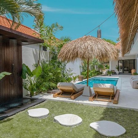 The Jungle - Luxurious & Tropical Concept - 3Br - Central Canggu 외부 사진