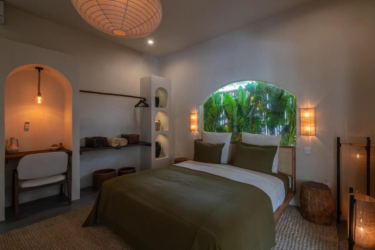 The Jungle - Luxurious & Tropical Concept - 3Br - Central Canggu 외부 사진