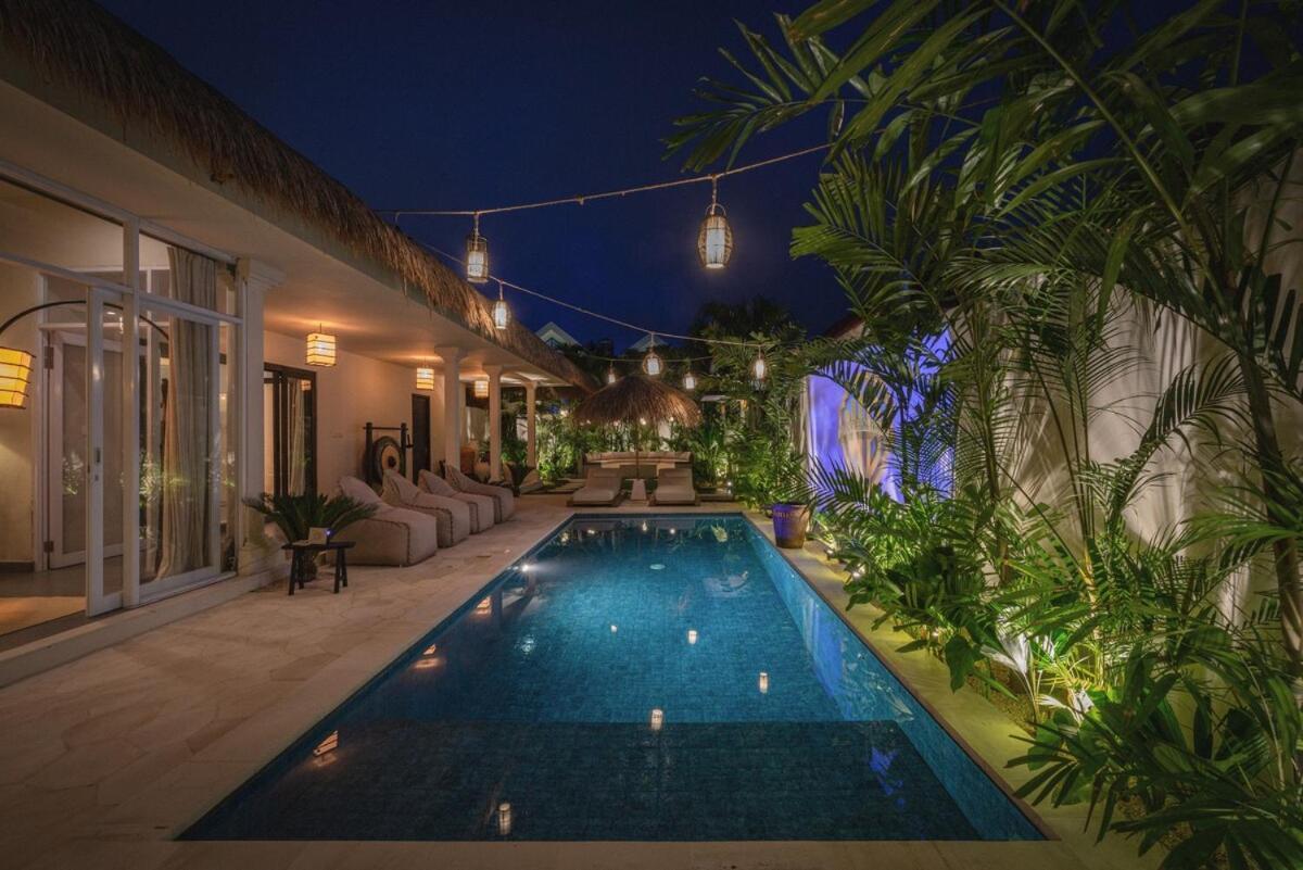 The Jungle - Luxurious & Tropical Concept - 3Br - Central Canggu 외부 사진