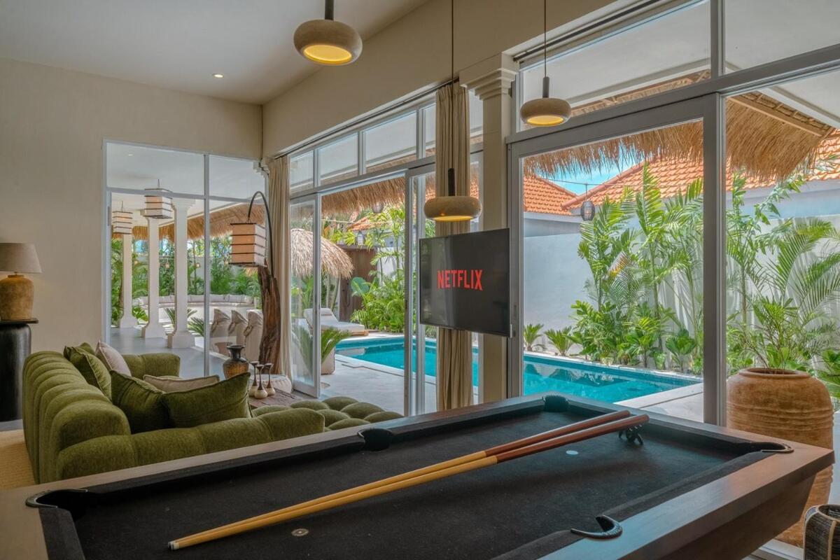 The Jungle - Luxurious & Tropical Concept - 3Br - Central Canggu 외부 사진