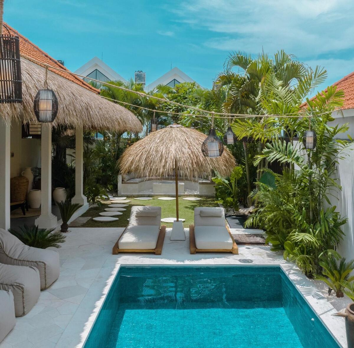 The Jungle - Luxurious & Tropical Concept - 3Br - Central Canggu 외부 사진