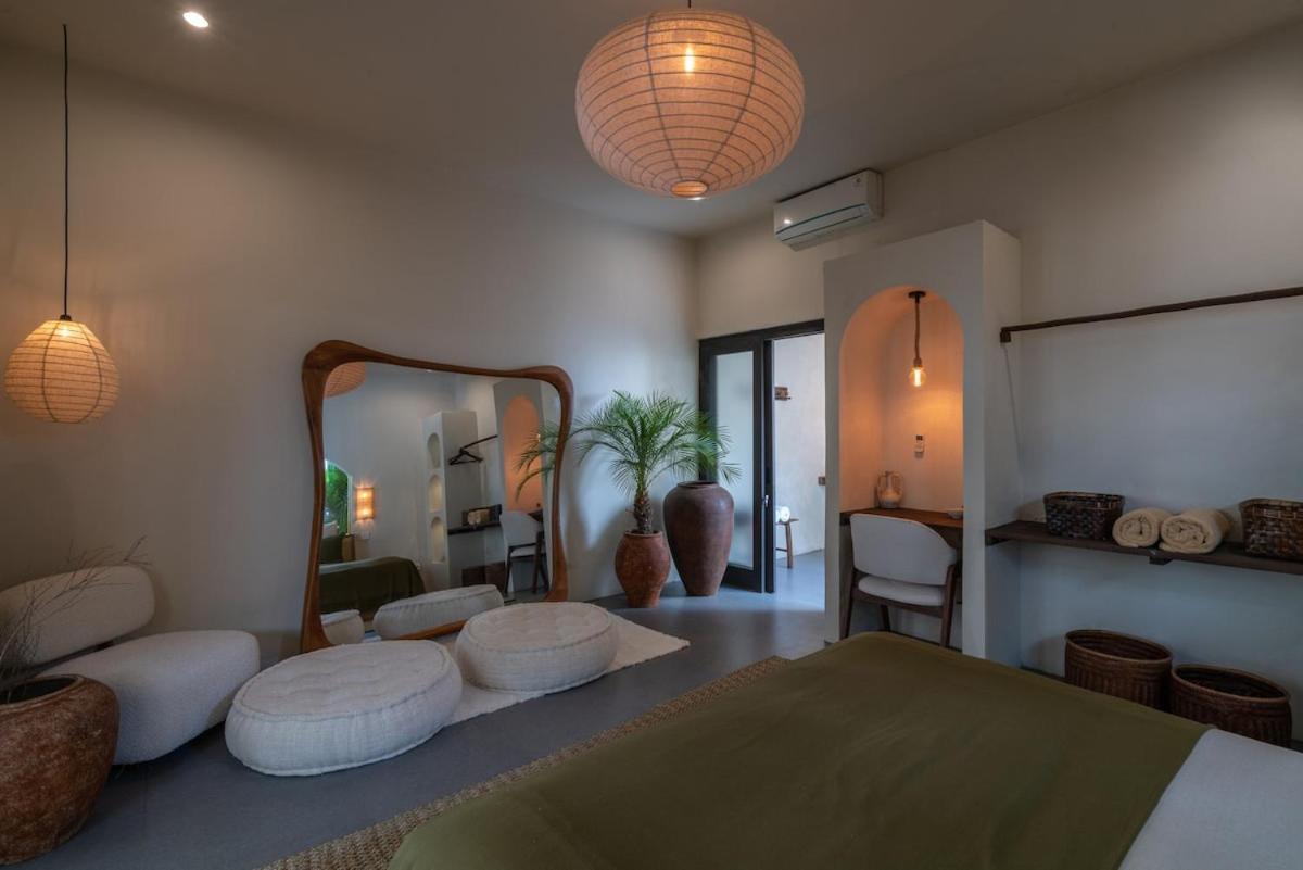 The Jungle - Luxurious & Tropical Concept - 3Br - Central Canggu 외부 사진